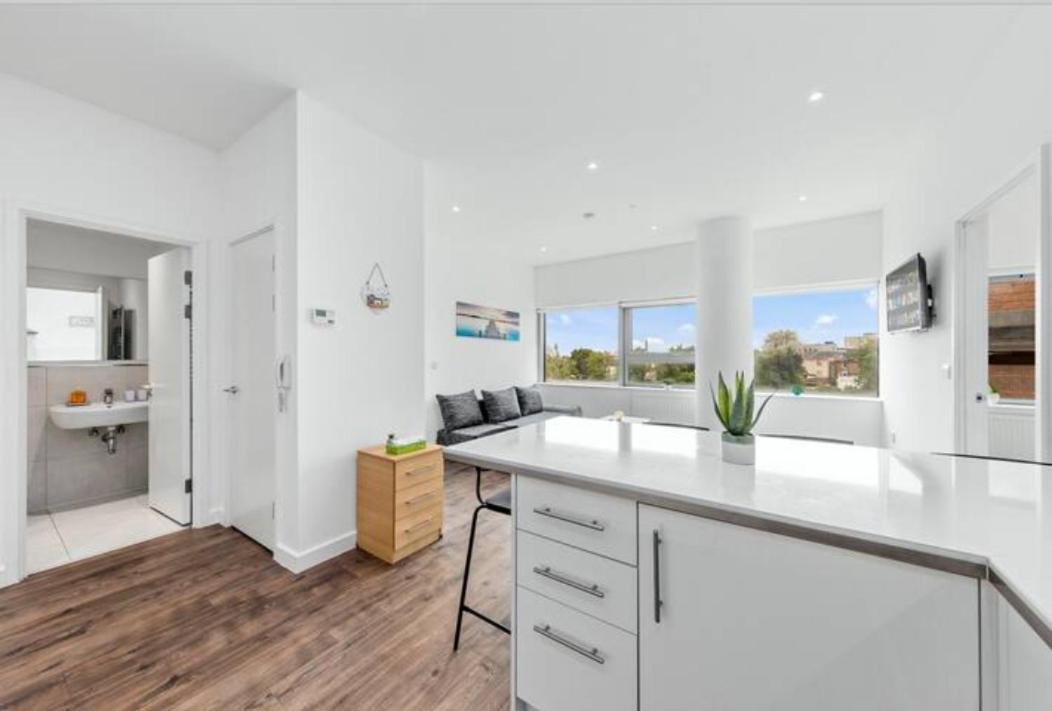 Delta 2 Bedroom Flat In London Dp102 Croydon Esterno foto