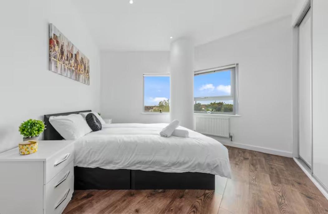 Delta 2 Bedroom Flat In London Dp102 Croydon Esterno foto