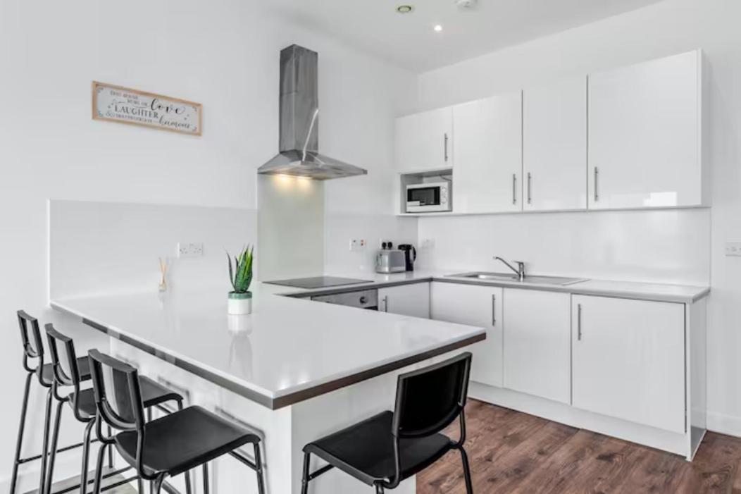 Delta 2 Bedroom Flat In London Dp102 Croydon Esterno foto