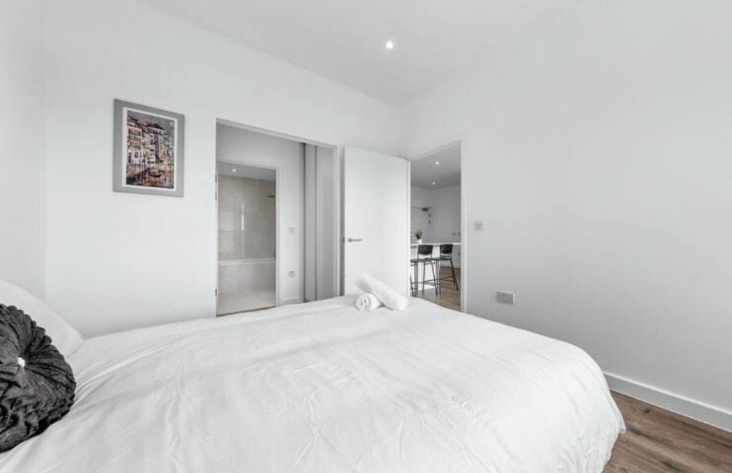 Delta 2 Bedroom Flat In London Dp102 Croydon Esterno foto