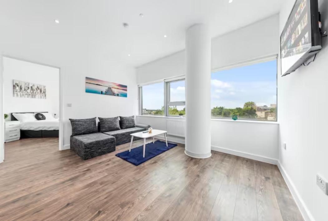 Delta 2 Bedroom Flat In London Dp102 Croydon Esterno foto