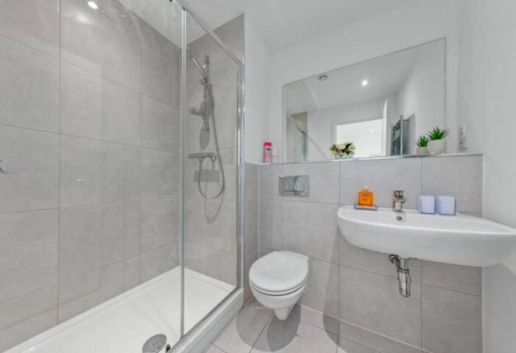 Delta 2 Bedroom Flat In London Dp102 Croydon Esterno foto